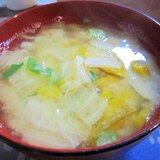 和朝食！白菜とかぼちゃとねぎのお味噌汁
